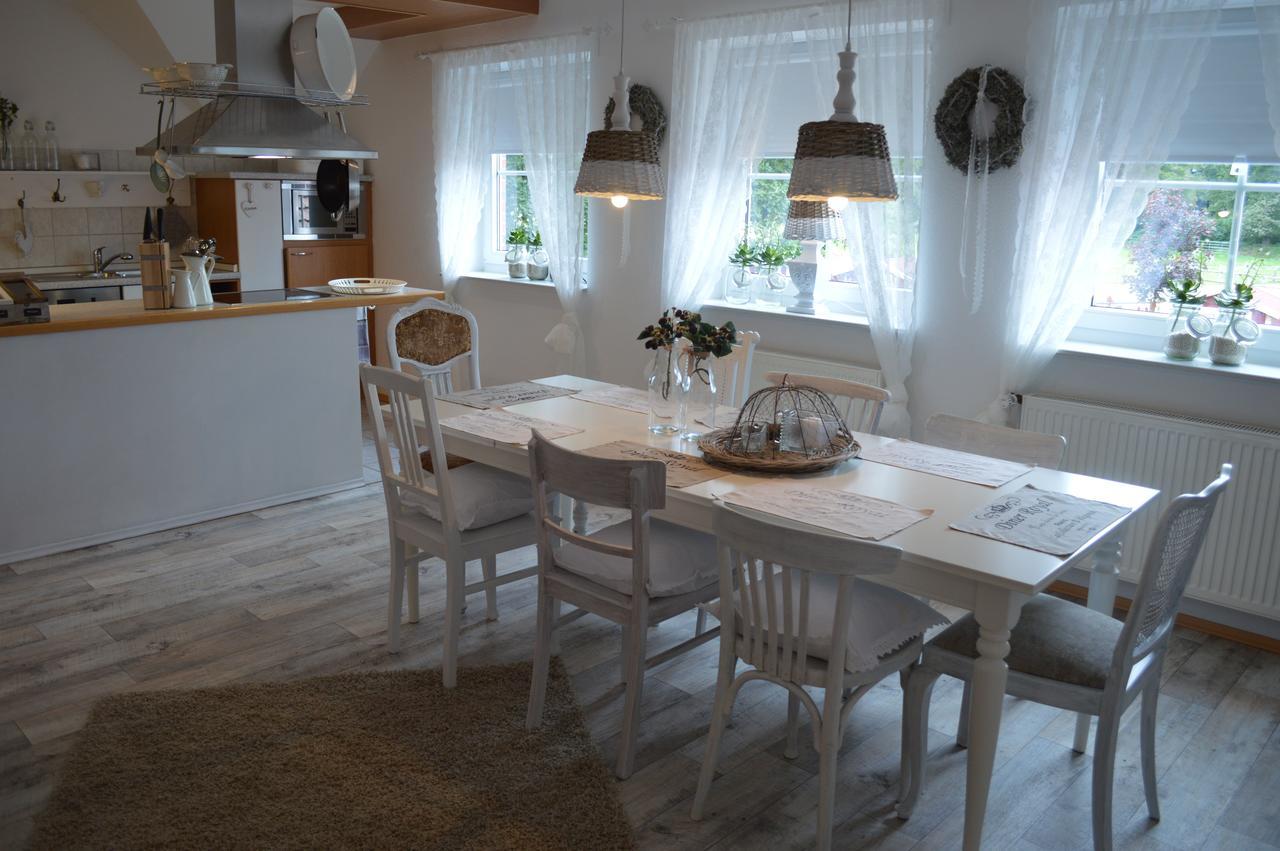 Land & Stil Aparthotel Dorfhagen Kamer foto